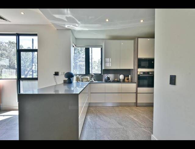 3 BEDROOM APARTMENT FOR SALE IN MELROSE ESTATE